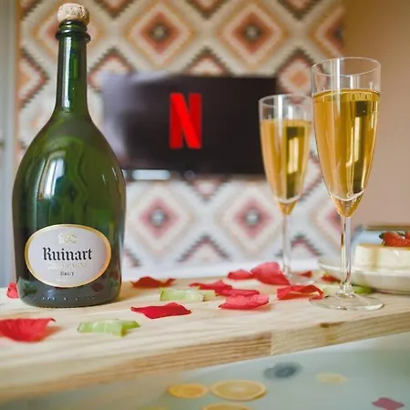 Buranoroom Jacuzzi De Gamme Parkingfree Apartament Miluza