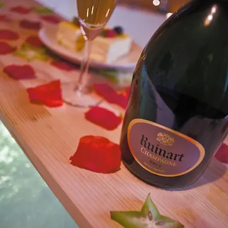 Buranoroom Jacuzzi De Gamme Parkingfree Miluza