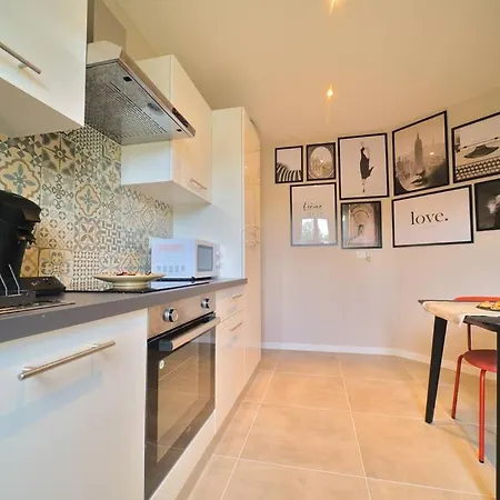 Buranoroom Jacuzzi De Gamme Parkingfree Apartmán Mylhúzy