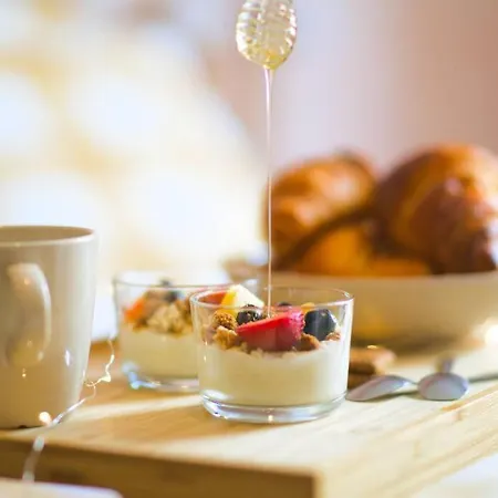 Apartament Buranoroom Jacuzzi De Gamme Parkingfree Miluza